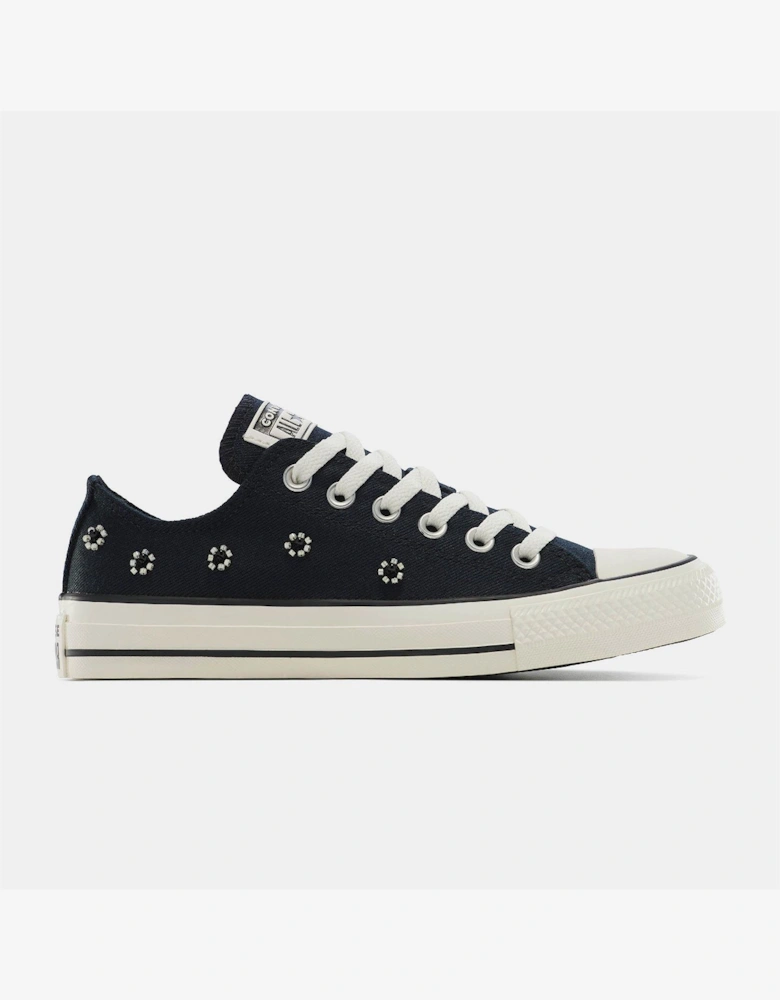 Chuck Taylor All Star Bea Low Top Trainers