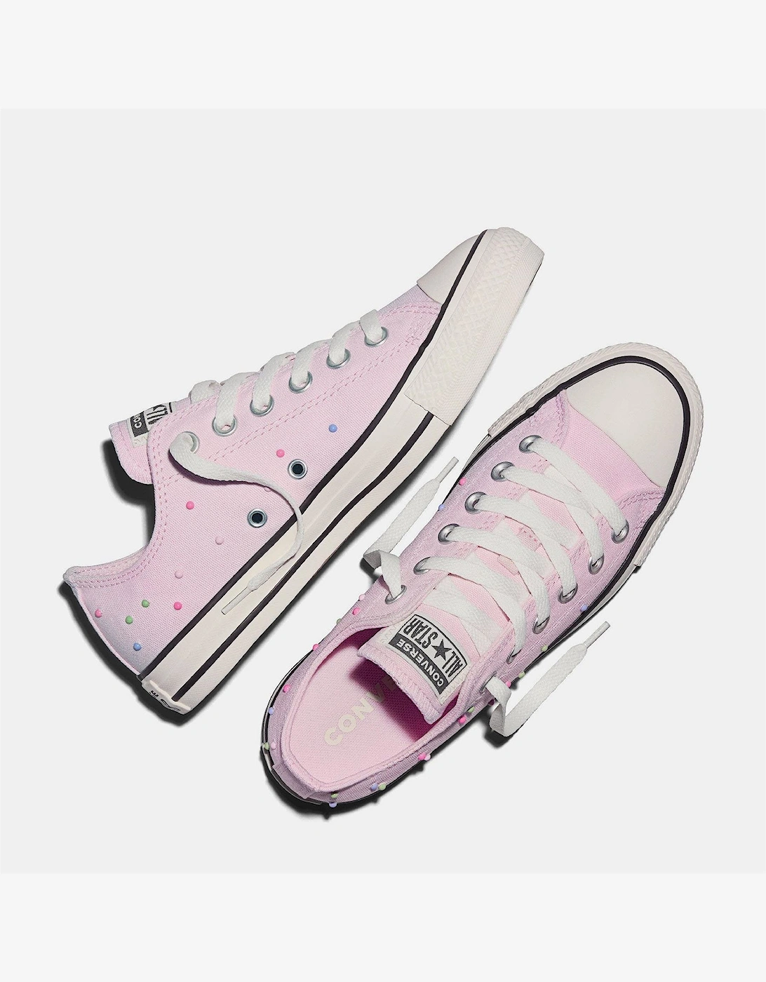 Adults Chuck Taylor All Star Low Top Trainers