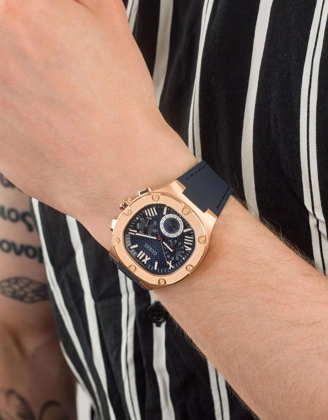 Guess Headline Rose Gold Men's Watch GW0571G2
