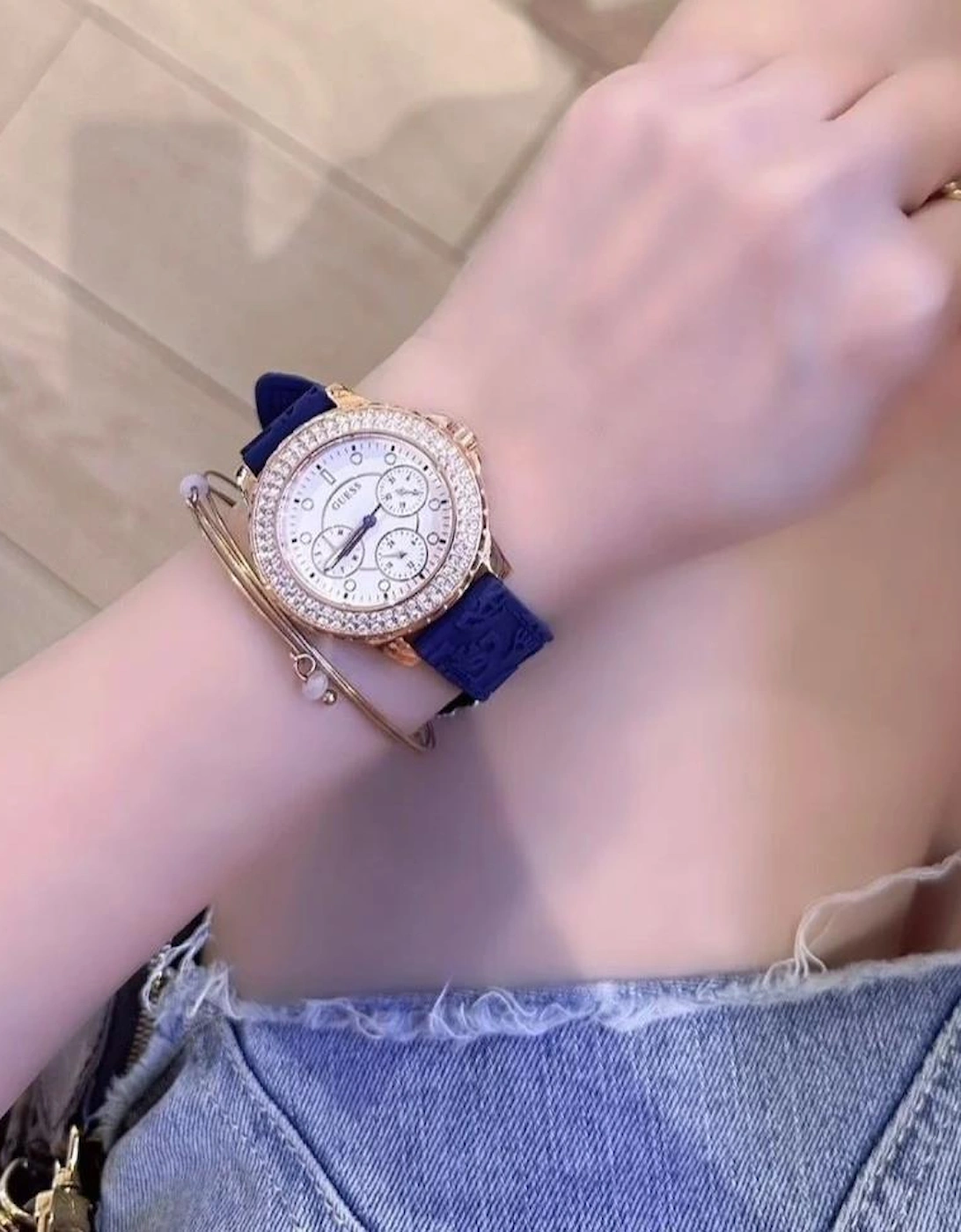 Guess Sport Crystal Blue Ladies Watch GW0411L2