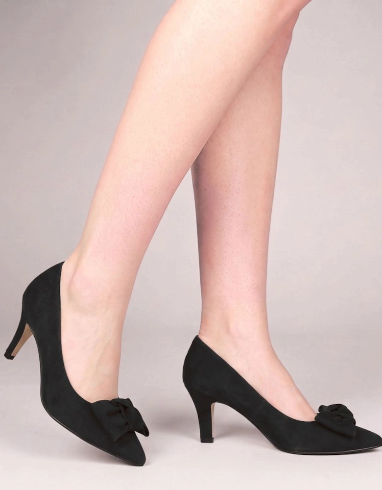 Dusty Womens Court Shoes