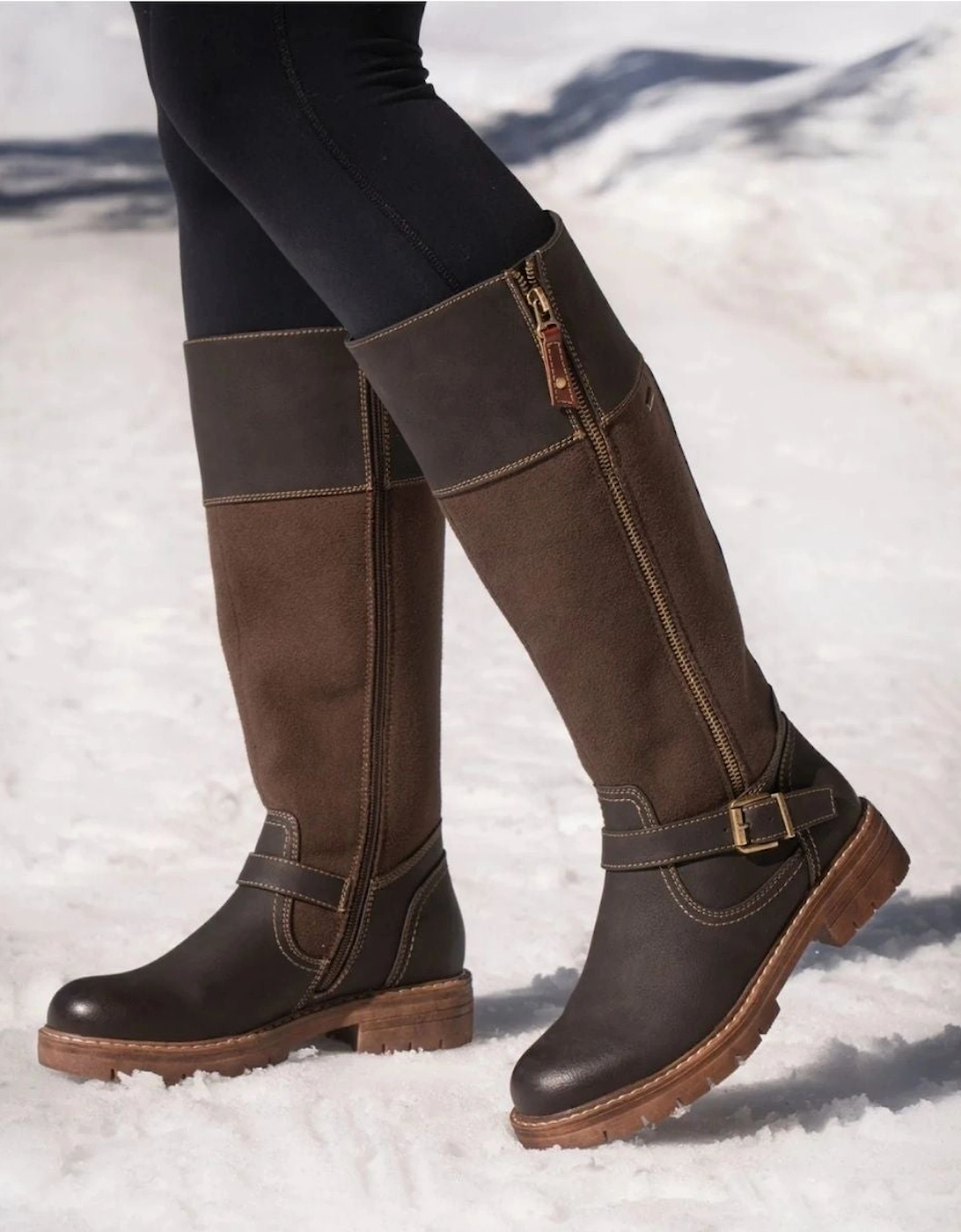 Lunar Joy GLR133 in Brown waterproof