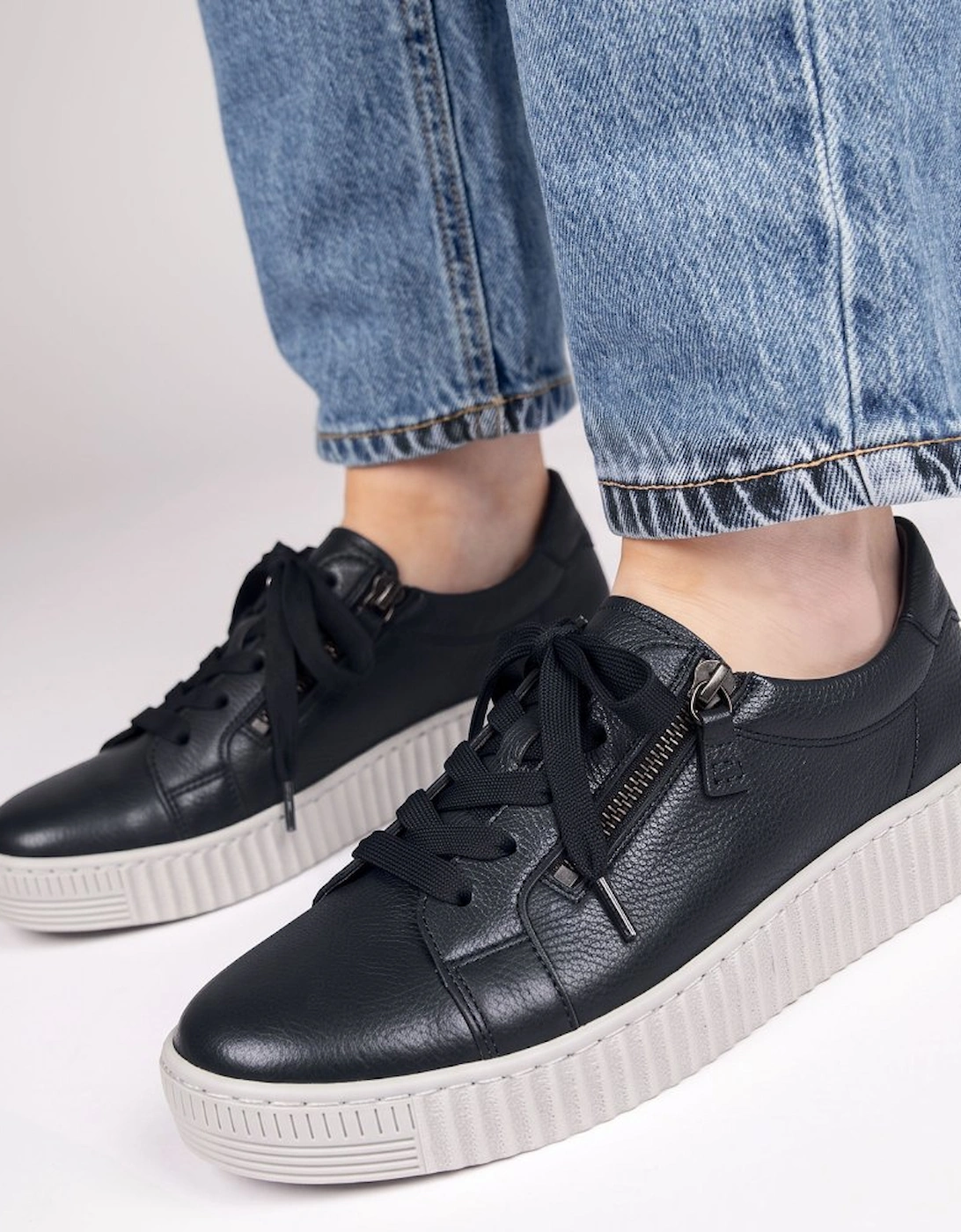 Wisdom Womens Trainers