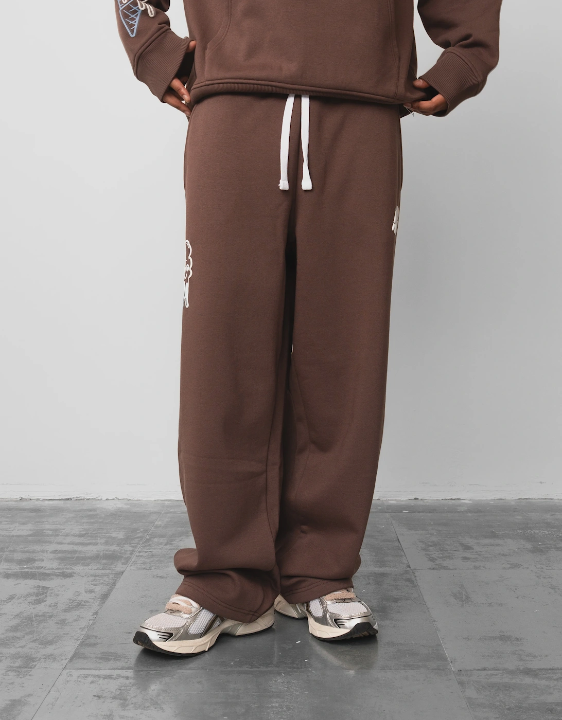 Fresh Flavours Logo Joggers - Brown
