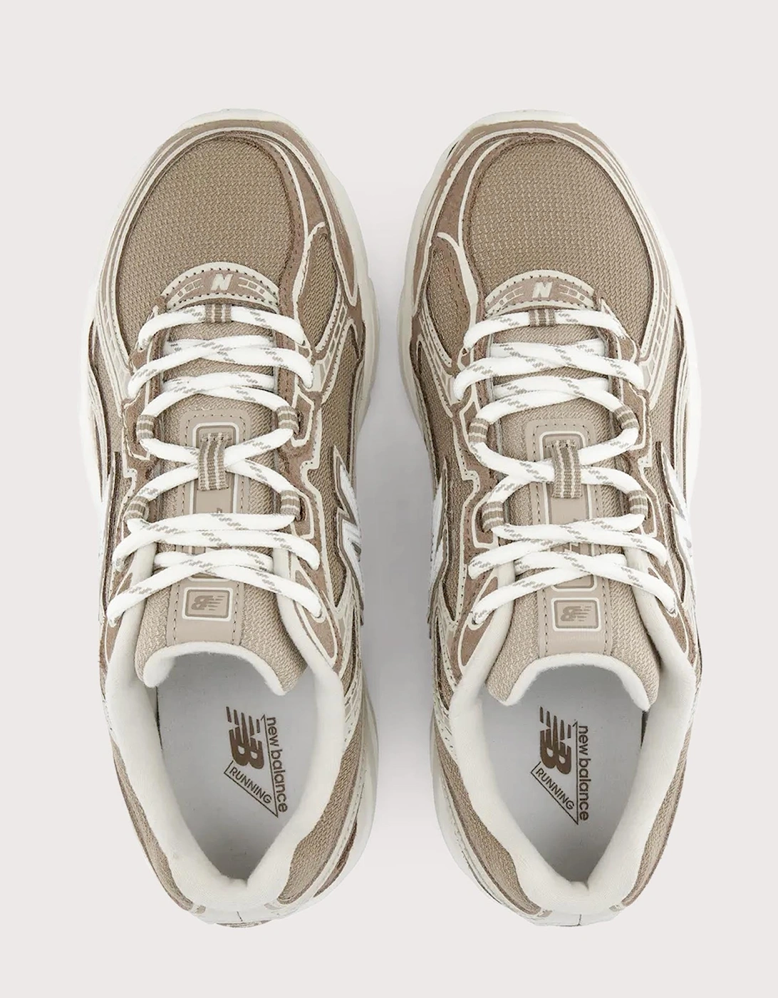 740 Sneakers