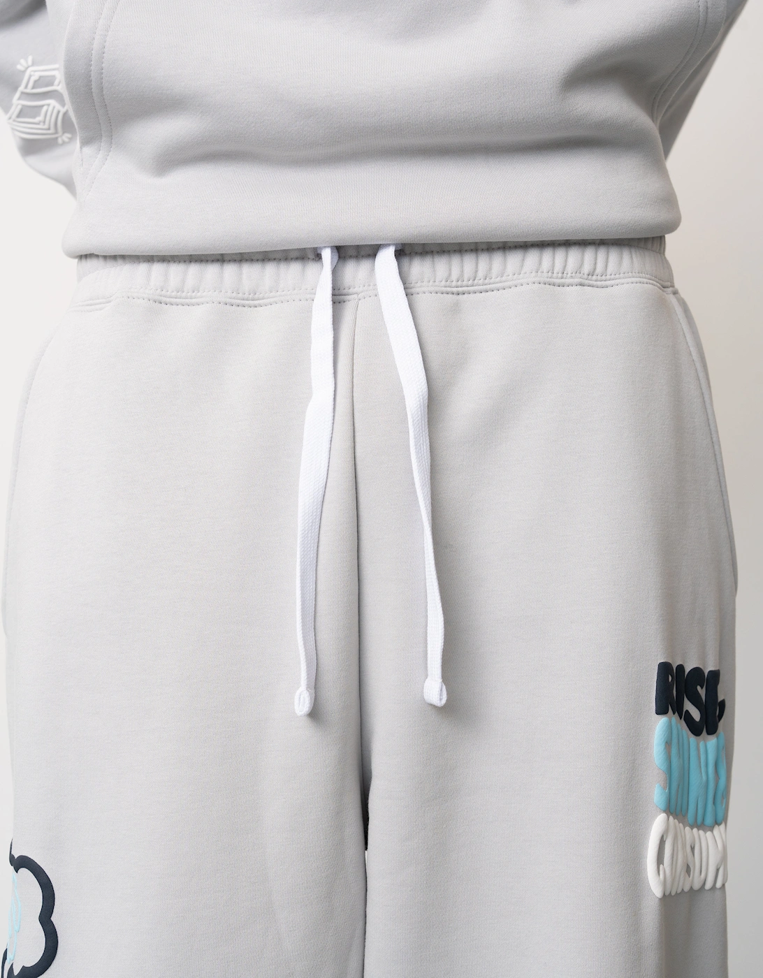 Fresh Flavours Rise Joggers - Light Grey