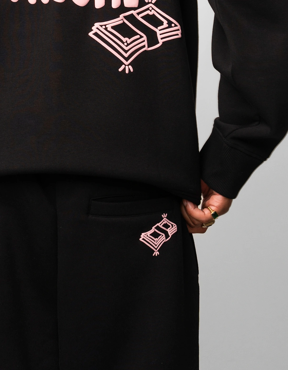 Fresh Flavours Rise Joggers - Black