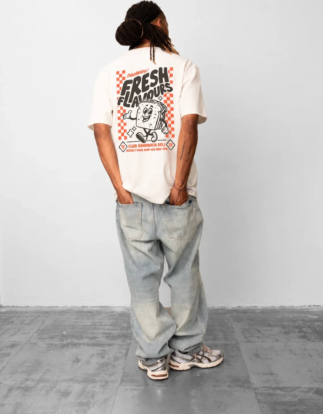 Fresh Flavours Deli Club T-Shirt - Ecru