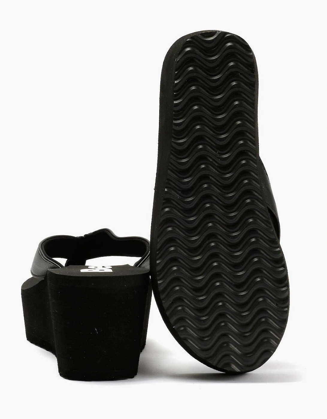 Bench Vacay Women's Black Flip Flops