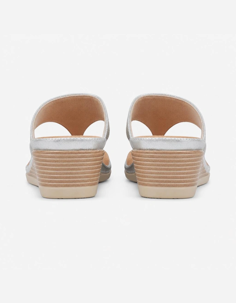 Cipriata SANDRA Womens Toe-Post Sandals Silver