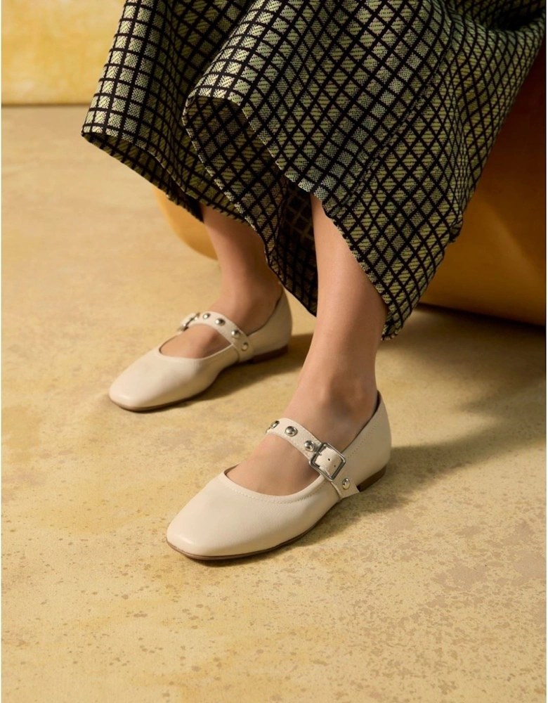 Hush Puppies Charlene Stud Ballerina Leather Women's Ivory Flats