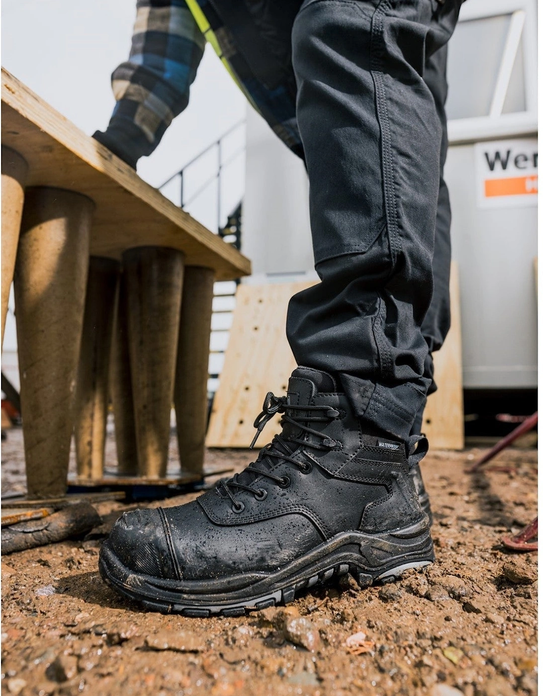 Amblers Safety AS304C Lomond Unisex Composite Toe Safety Boots Black