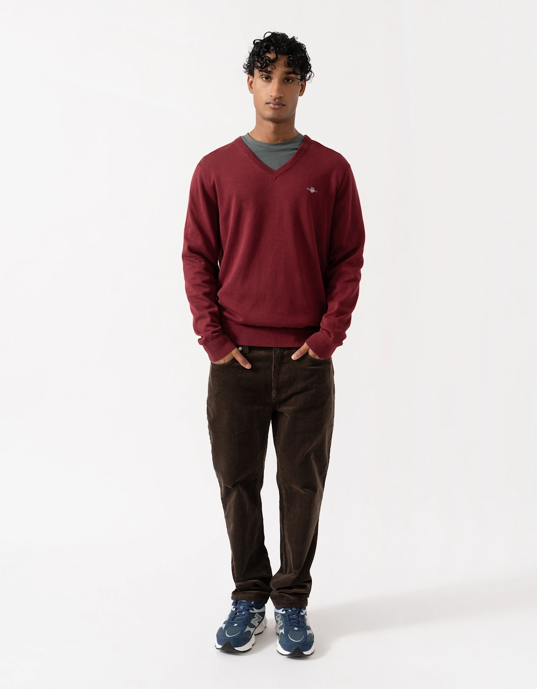 GANT Mens Classic Cotton Shield Logo V-Neck Jumper - 676 Deep Grape Wine