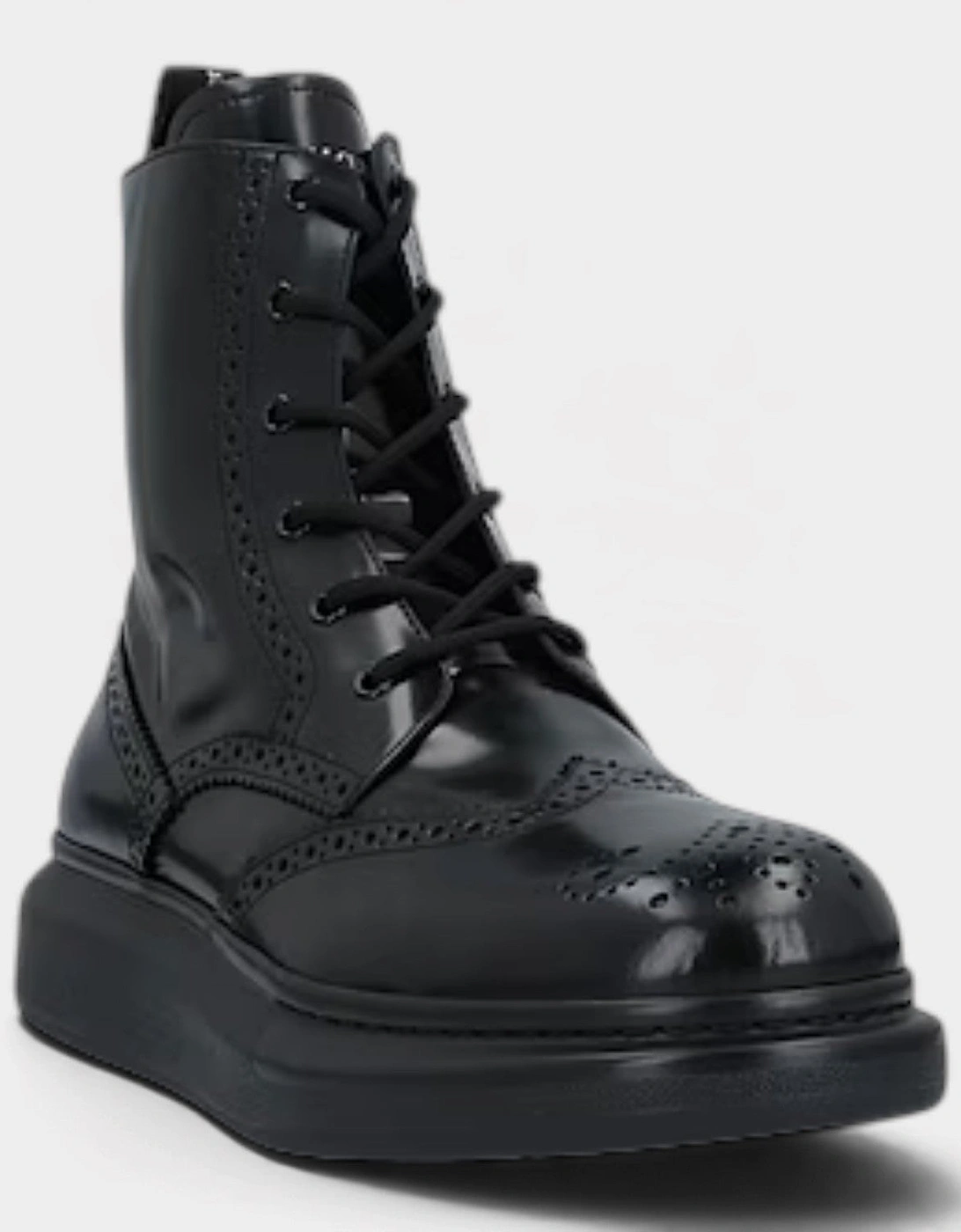 Hybrid Brogue Boot Black