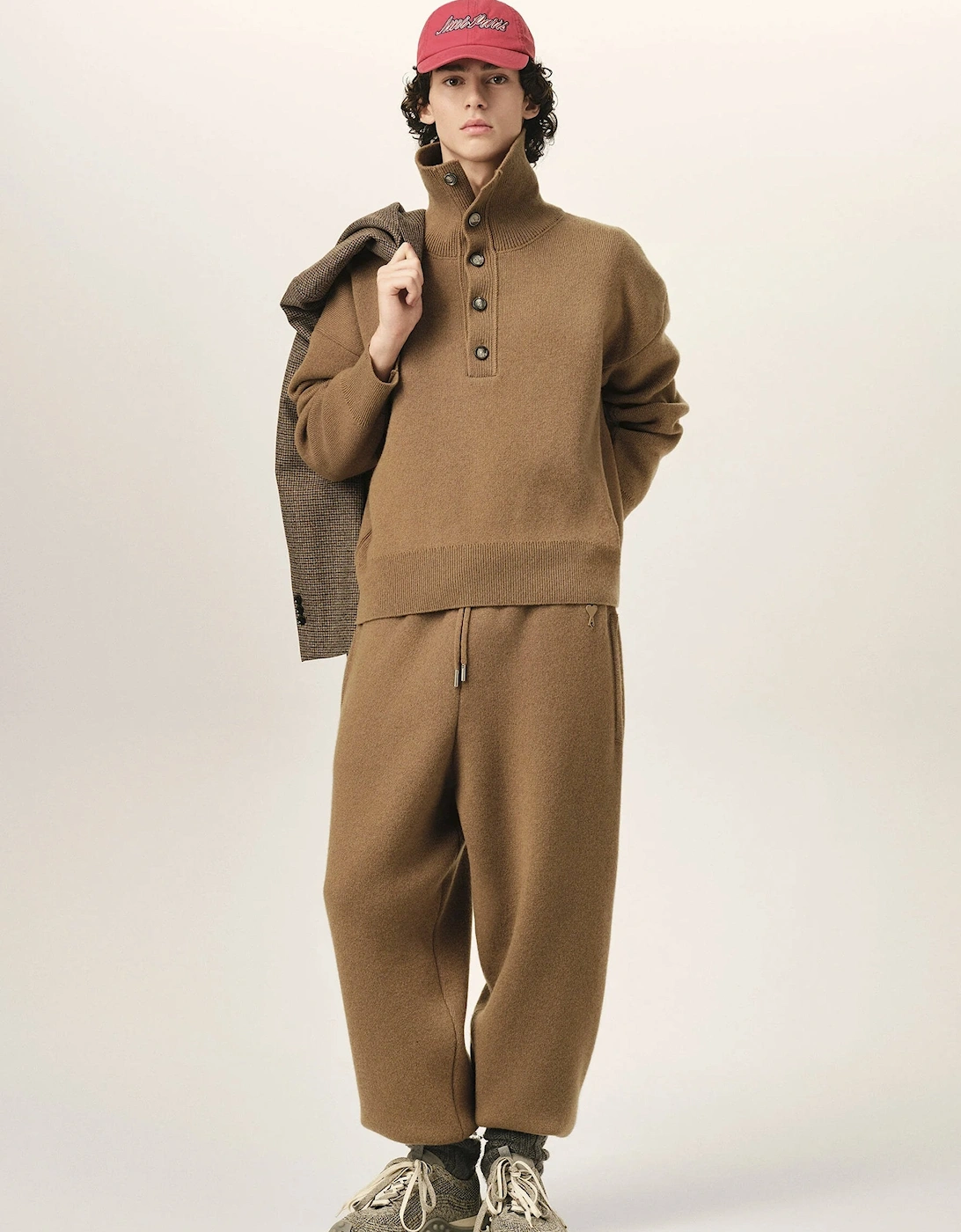 High Buttoned Collar Sweater Brown