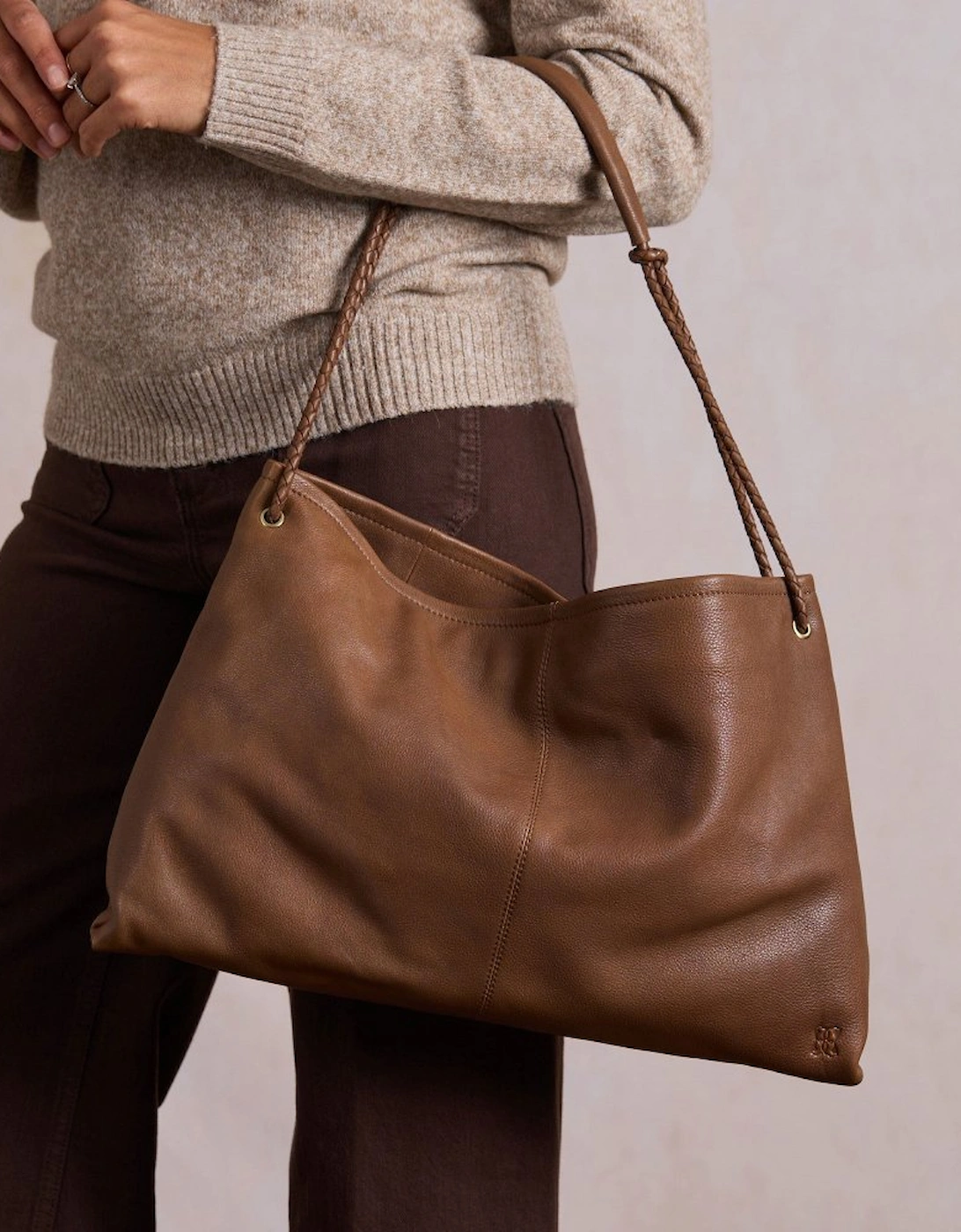 Staveley Womens Shoulder Bag