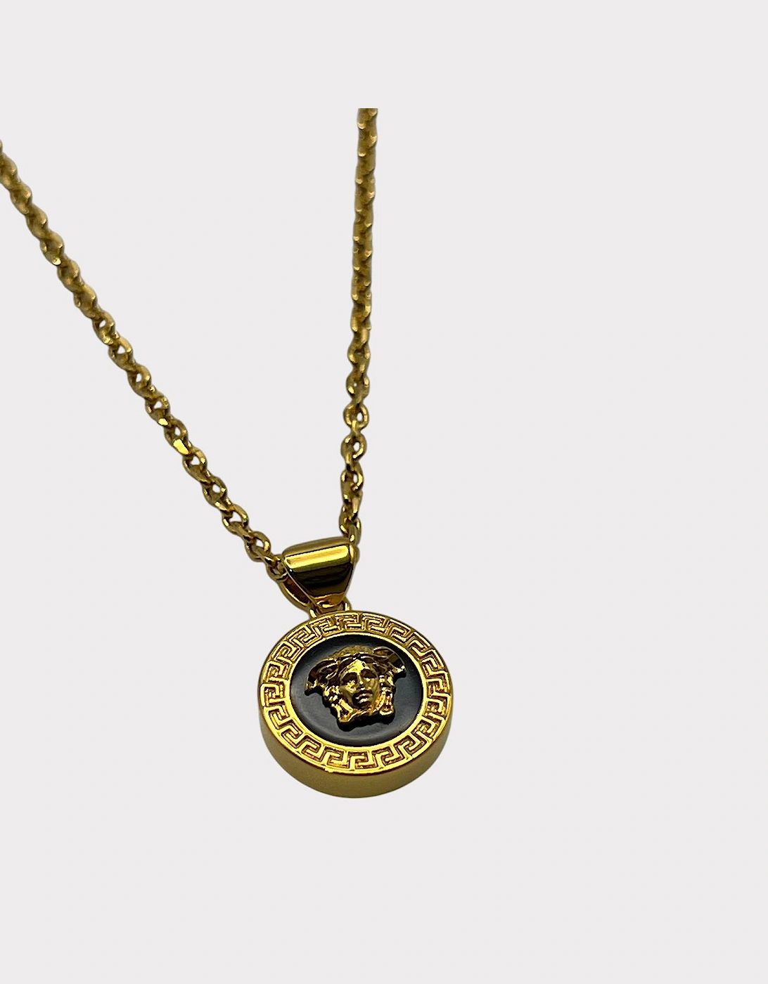 Medusa Head Necklace Black Gold