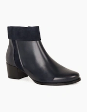 5240 Navy Lea/ Sde