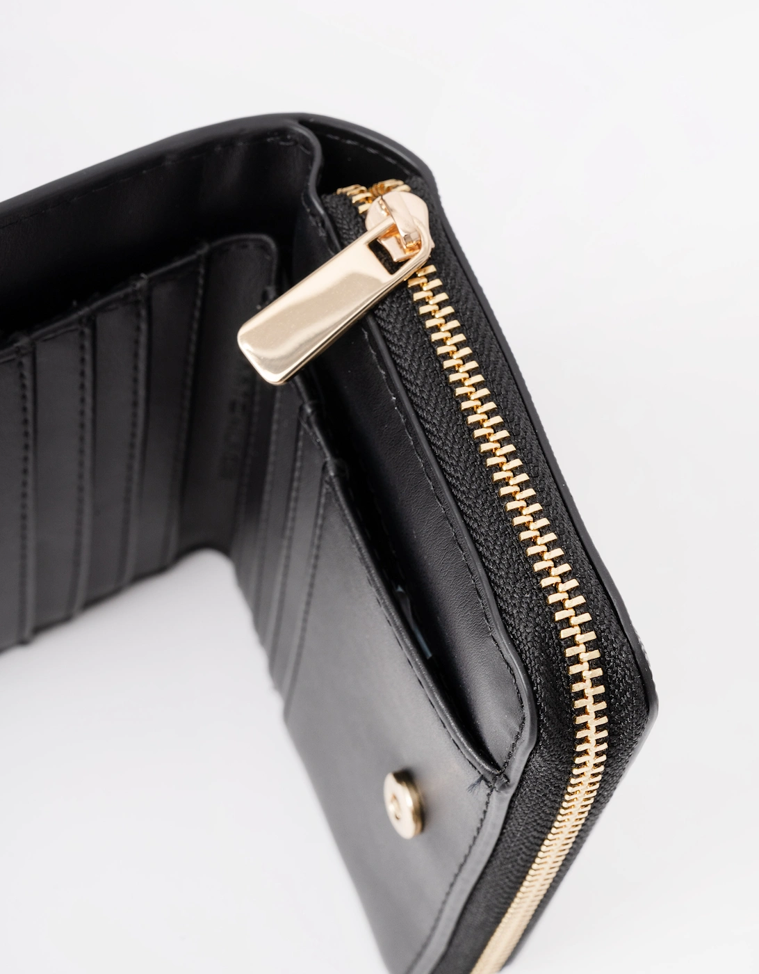 Tommy Hilfiger TH Modern Womens Medium Zip Wallet - Black