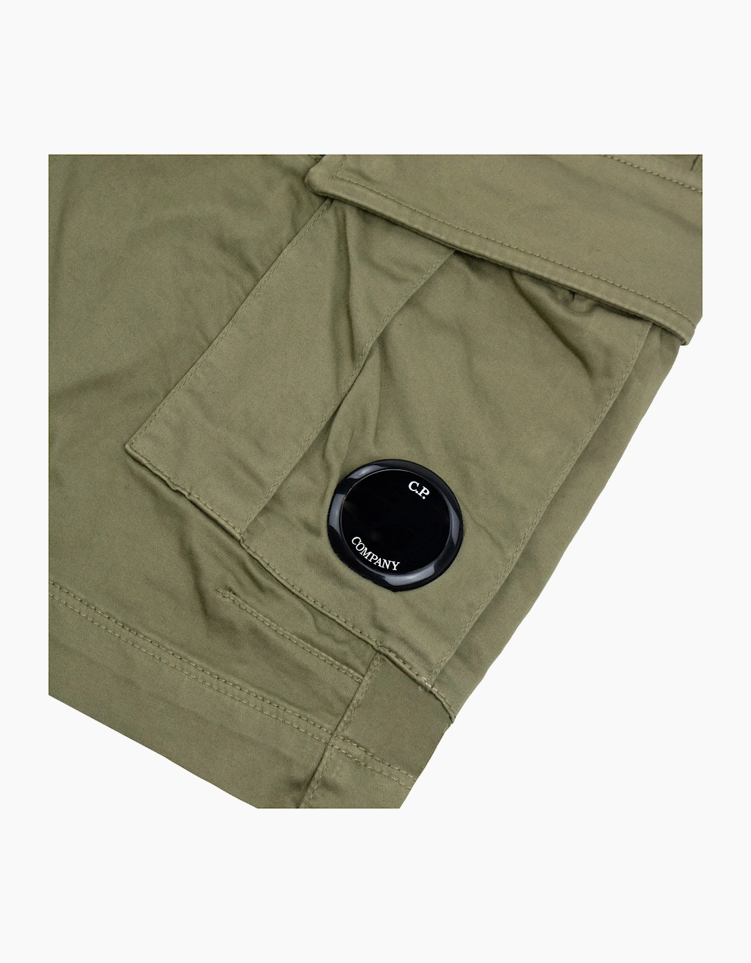 Cp Company Bermuda Cargo Stretch Gabardine Shorts KHAKI 644