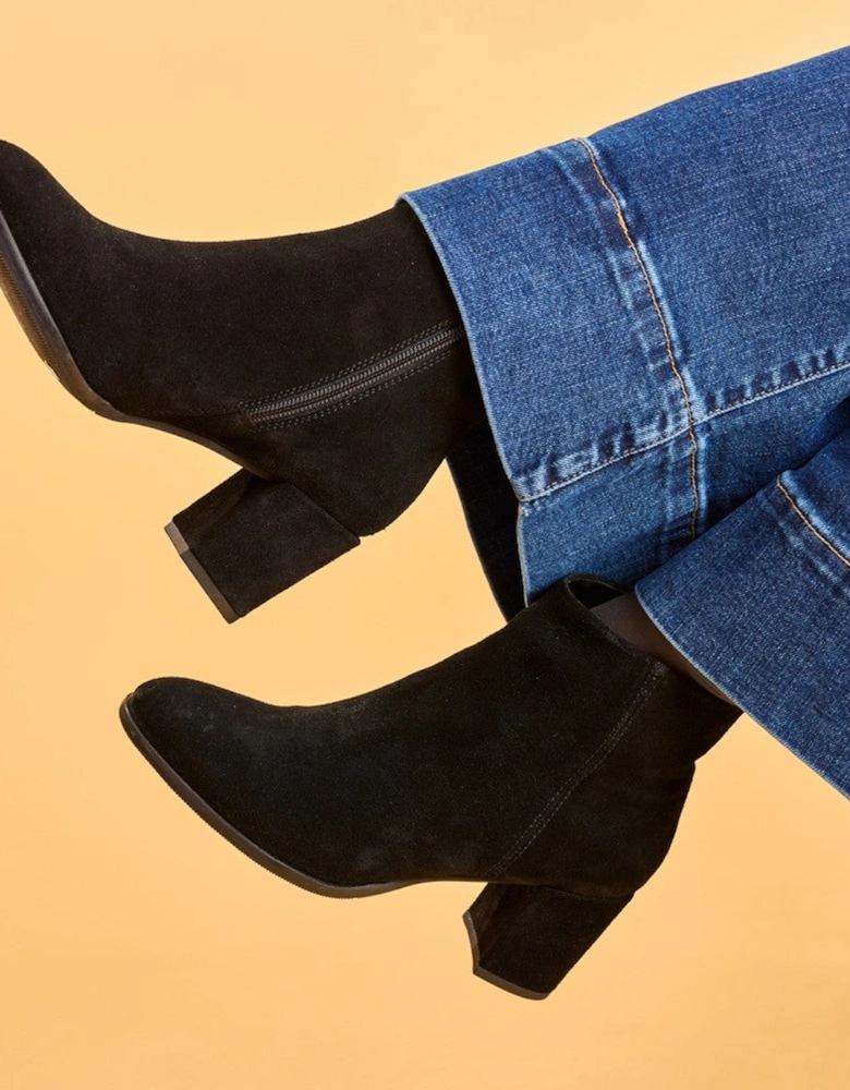 Hush Puppies CLARIDY SUEDE BOOT Womens Ankle Boots Black