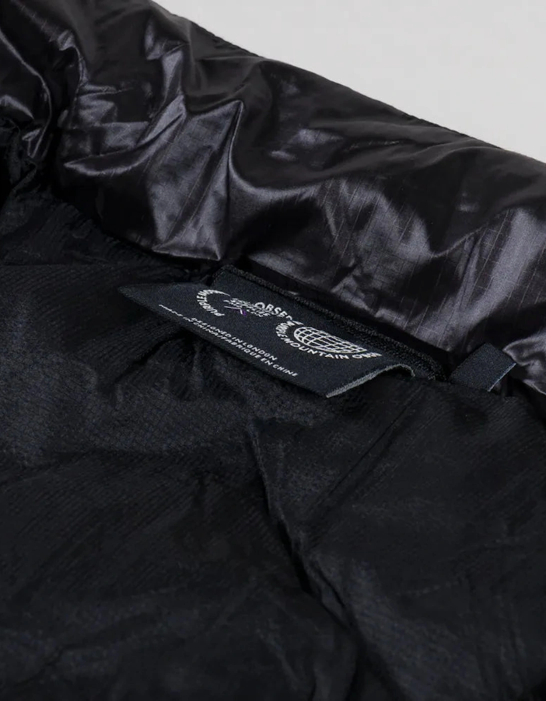 Waves Light Puffer Jacket Black