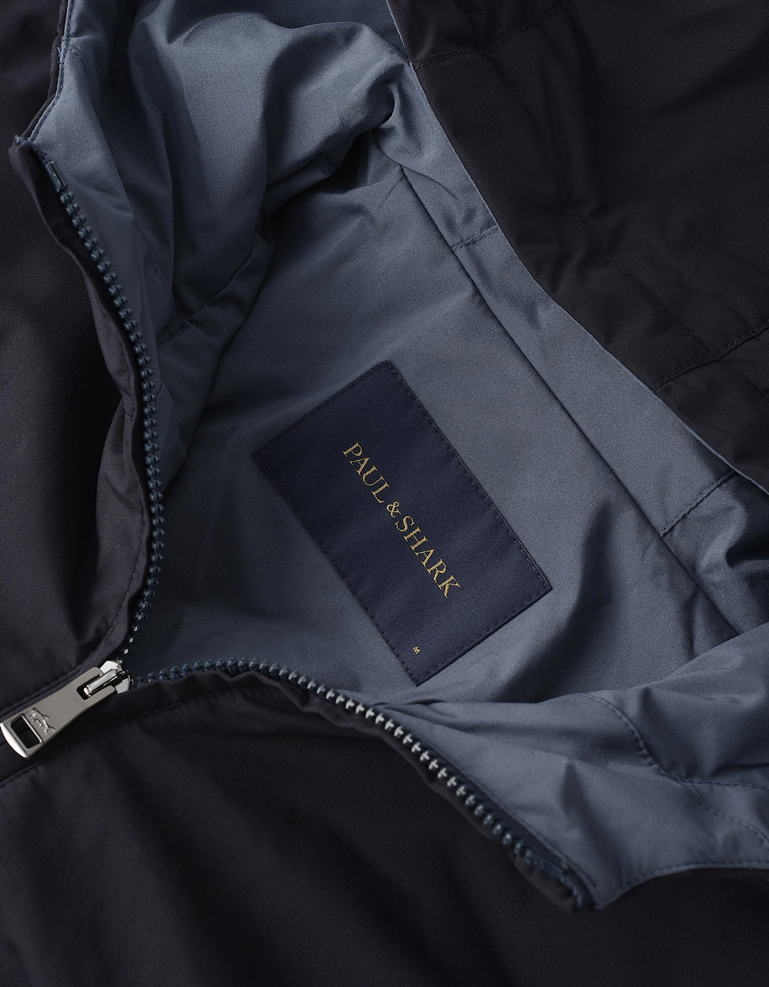 ACTIVE FLEECE HOODED ZIP SWEATER