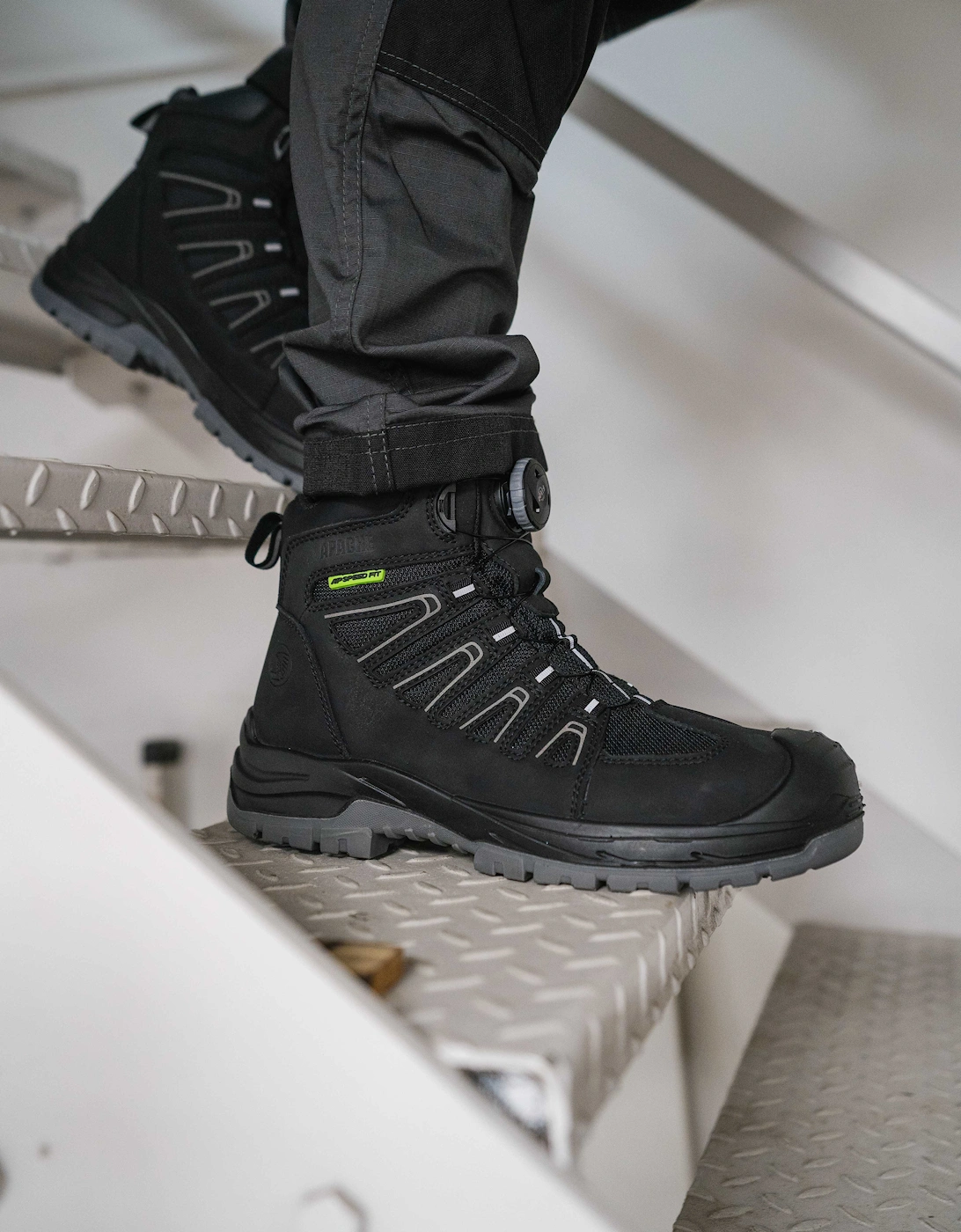 Apache Fort Unisex Composite Toe Safety Boots Black