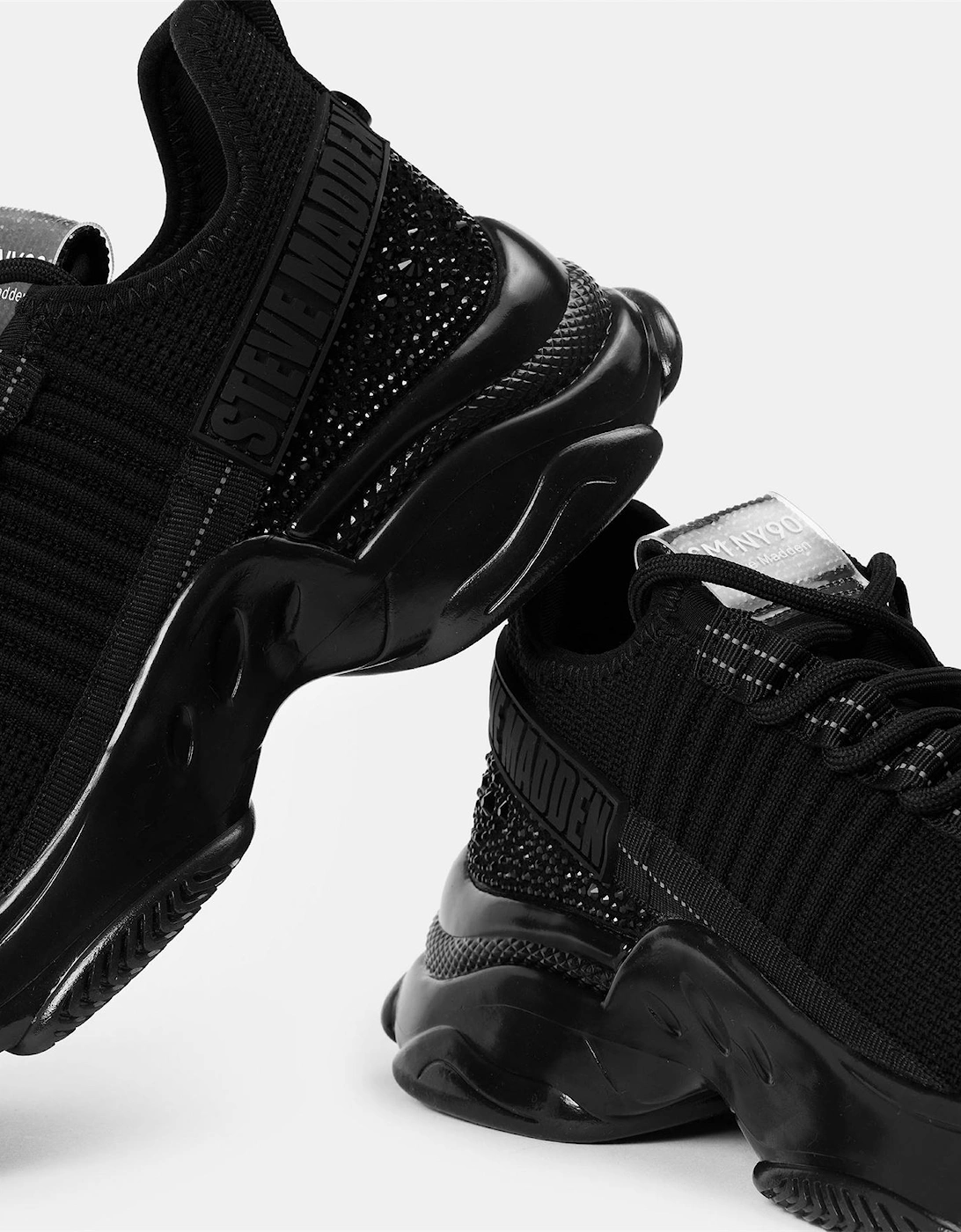Maxilla Low Top Runners