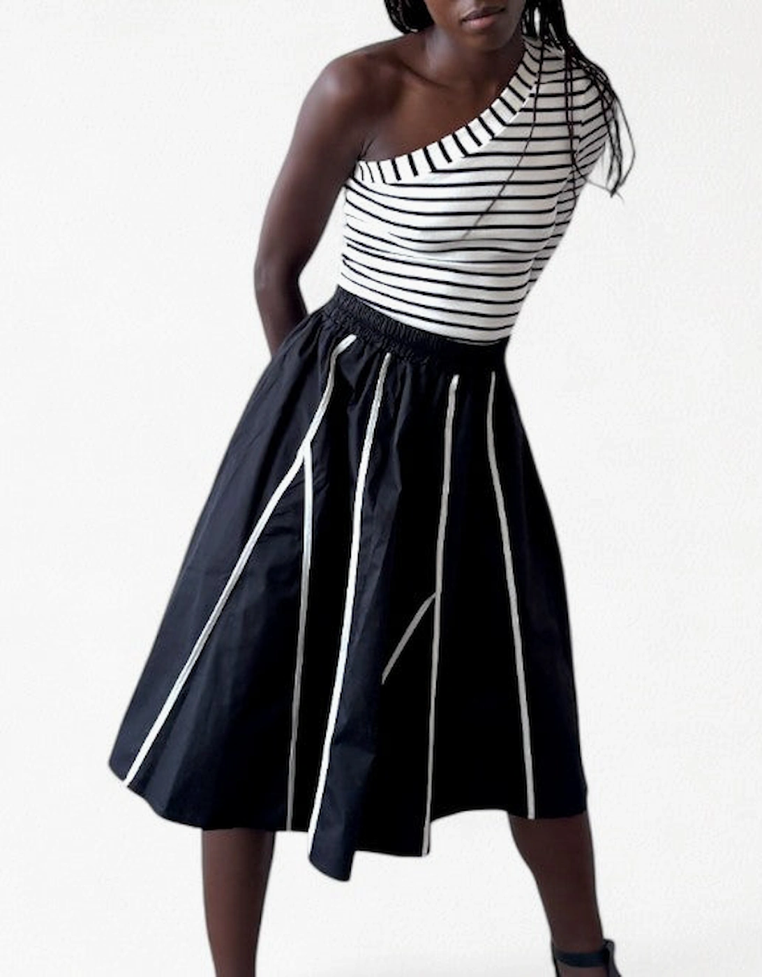 Black Skirt With Panels And White Contrast Tape