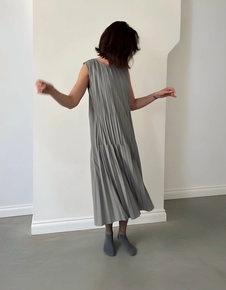 Grey Accordion Layer Pleated Midi Dress