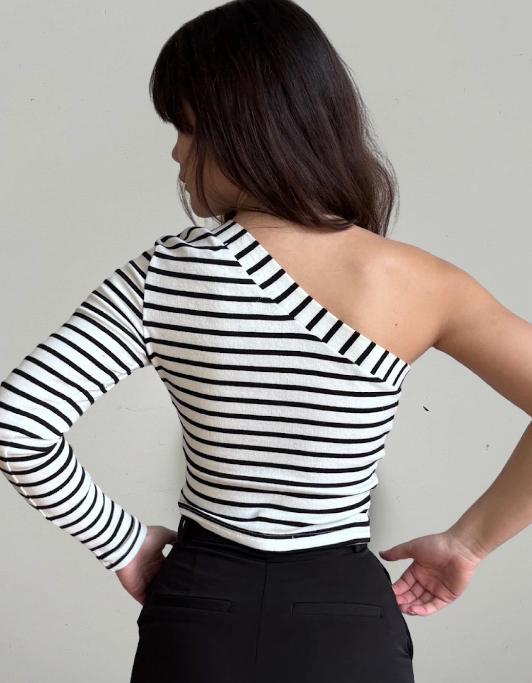 Striped One Sleeve Top With Metal Brooch
