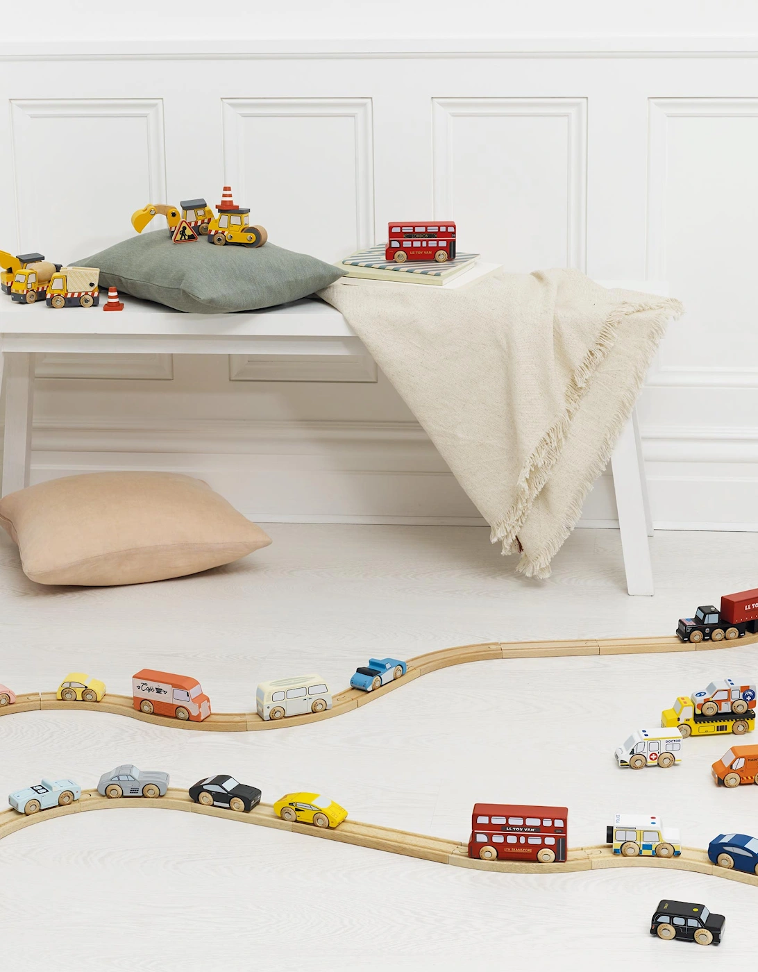 Le Toy Van London Toy Car Set