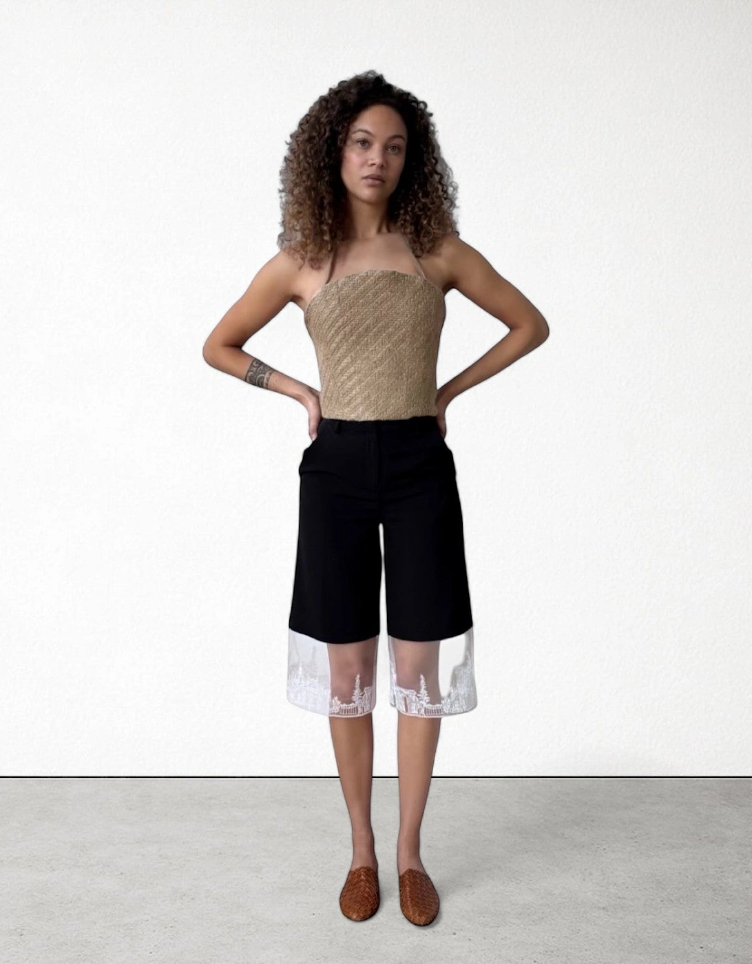 Black Wide Leg Capri Trousers With Embroidery Lace