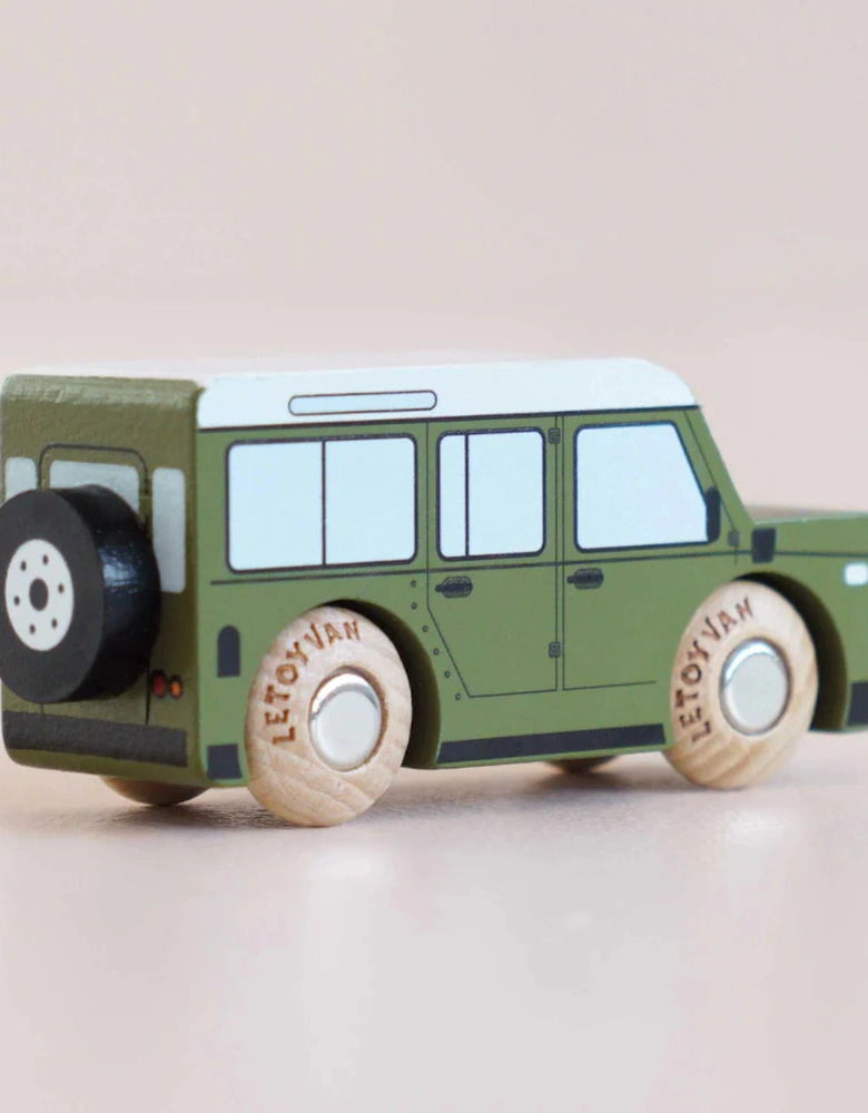 Le Toy Van No. 27 GT150 Archie Land Rover