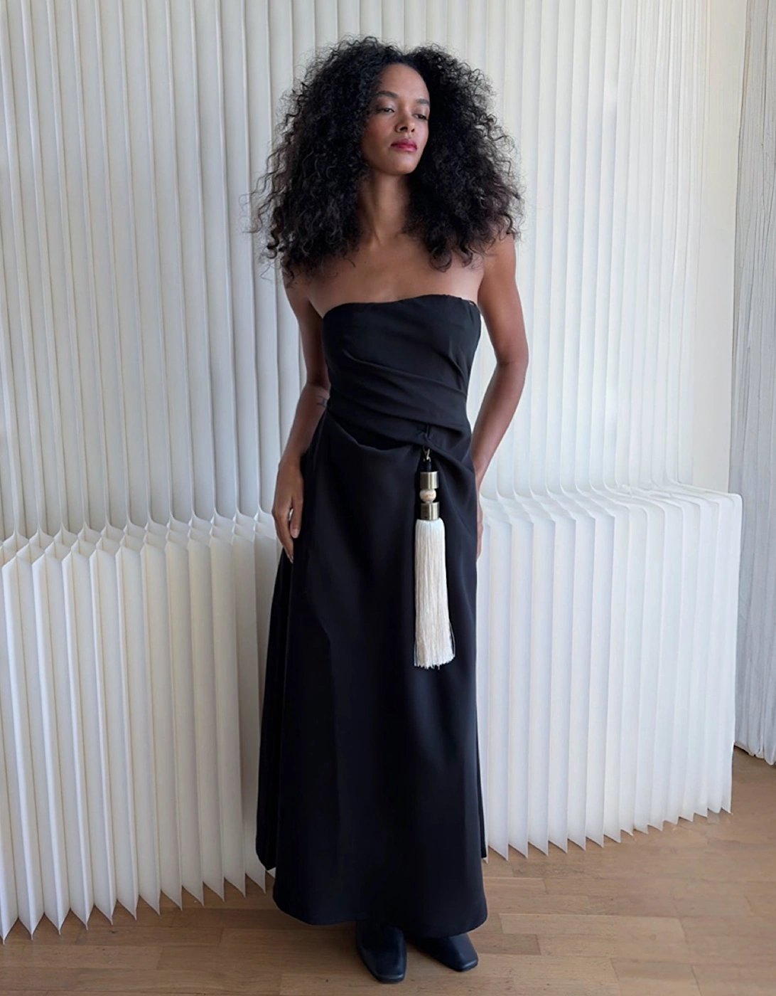Black Strapless Dress With White Tassel
