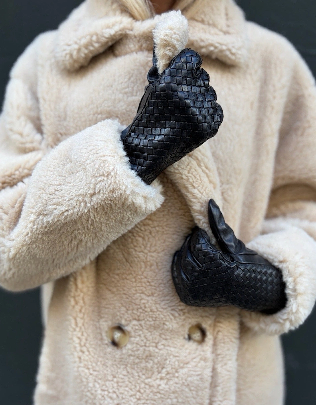 Black Woven Leather Short Gloves