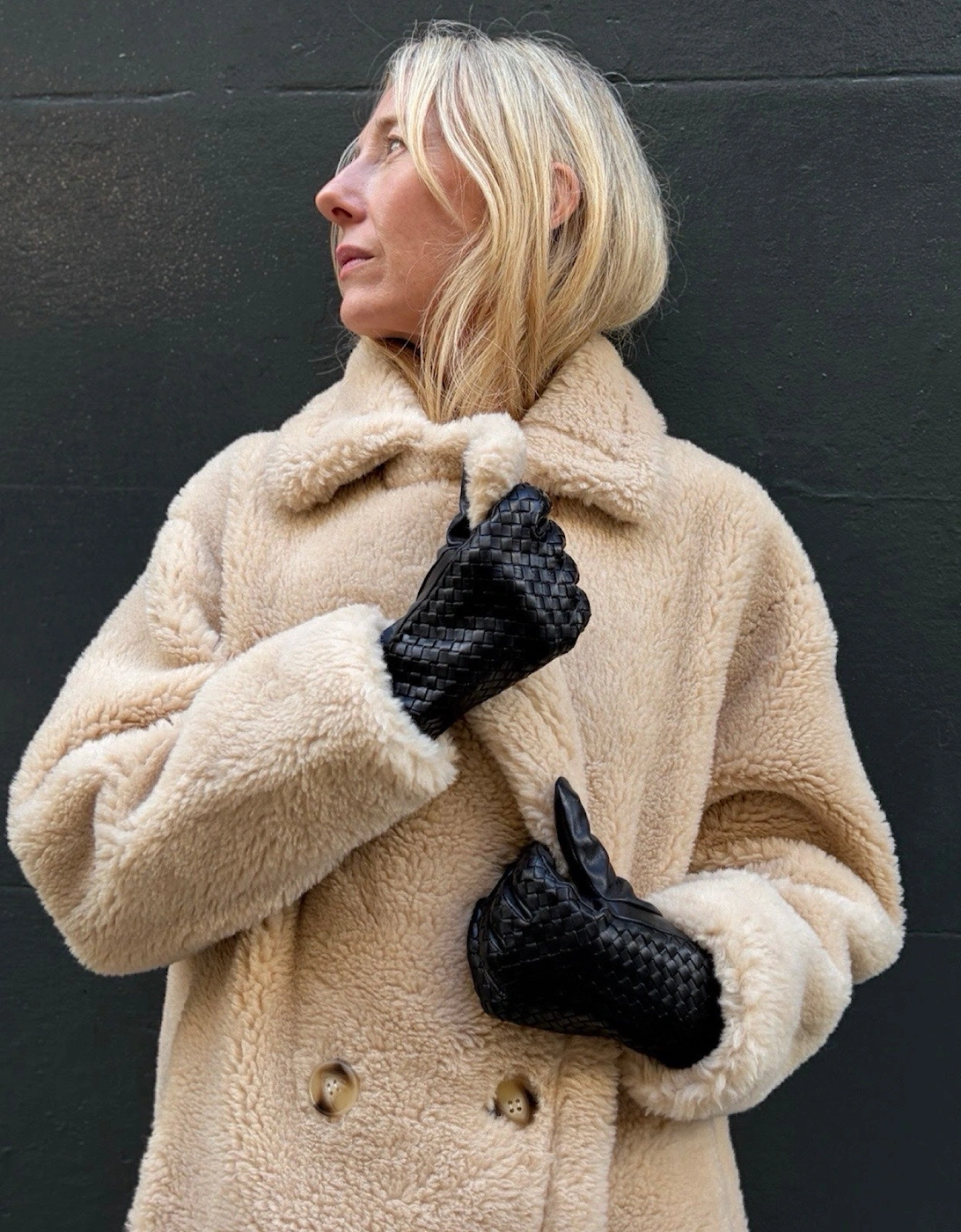 Black Woven Leather Short Gloves