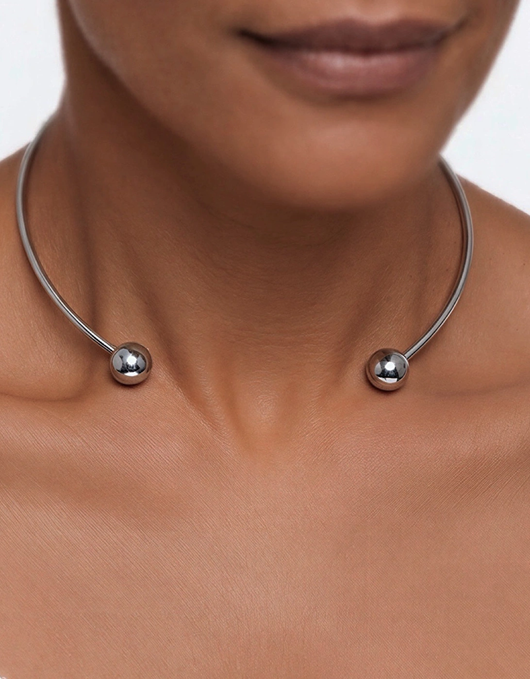 Solid Open Chocker Ball Necklace