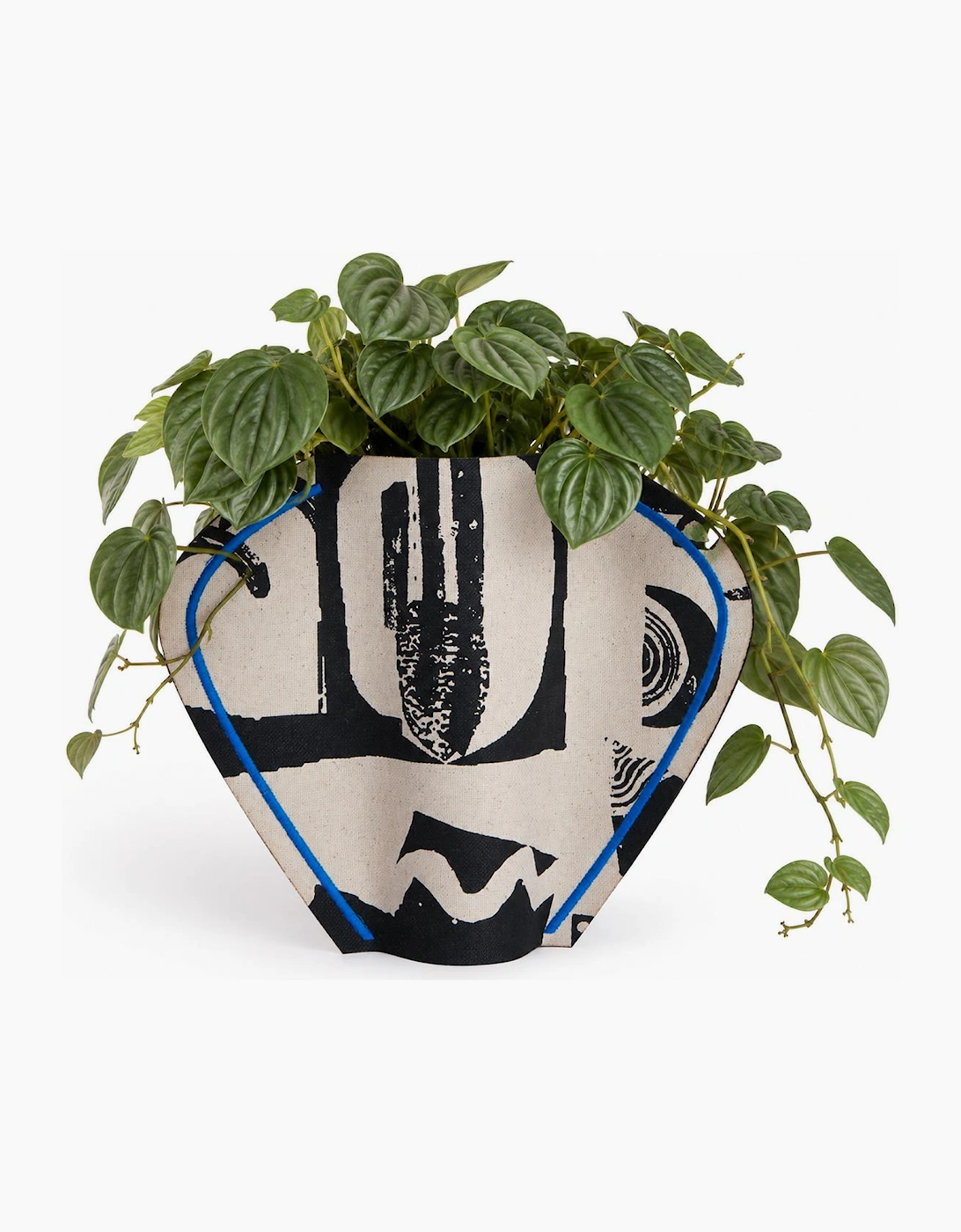 M2P Milos Cup Vase Black Blue
