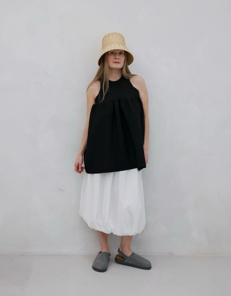 White Balloon Skirt With Pockets