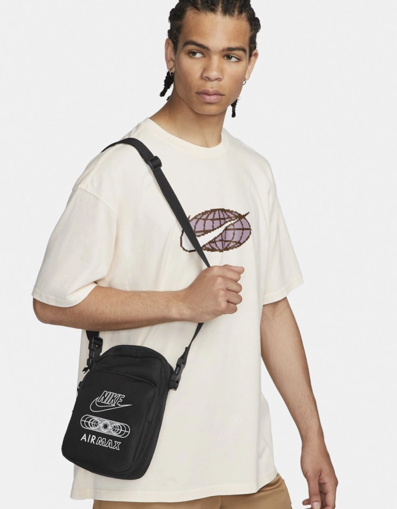 Nike Air Max Heritage Crossbody Bag (4 Litre) – Black