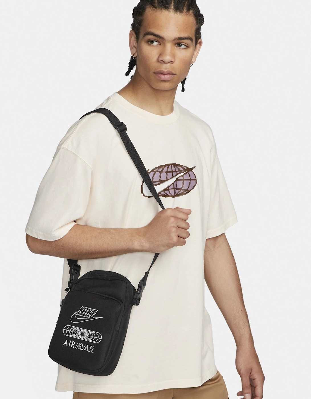 Nike Air Max Heritage Crossbody Bag (4 Litre) – Black