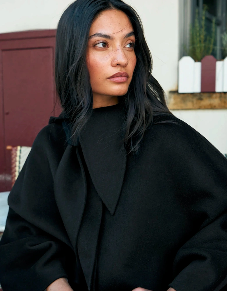 Petite Black Double-Faced Neckerchief Cape With Wool