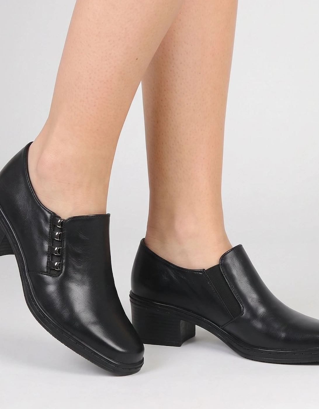 Hertha High Cut Womens Shoes