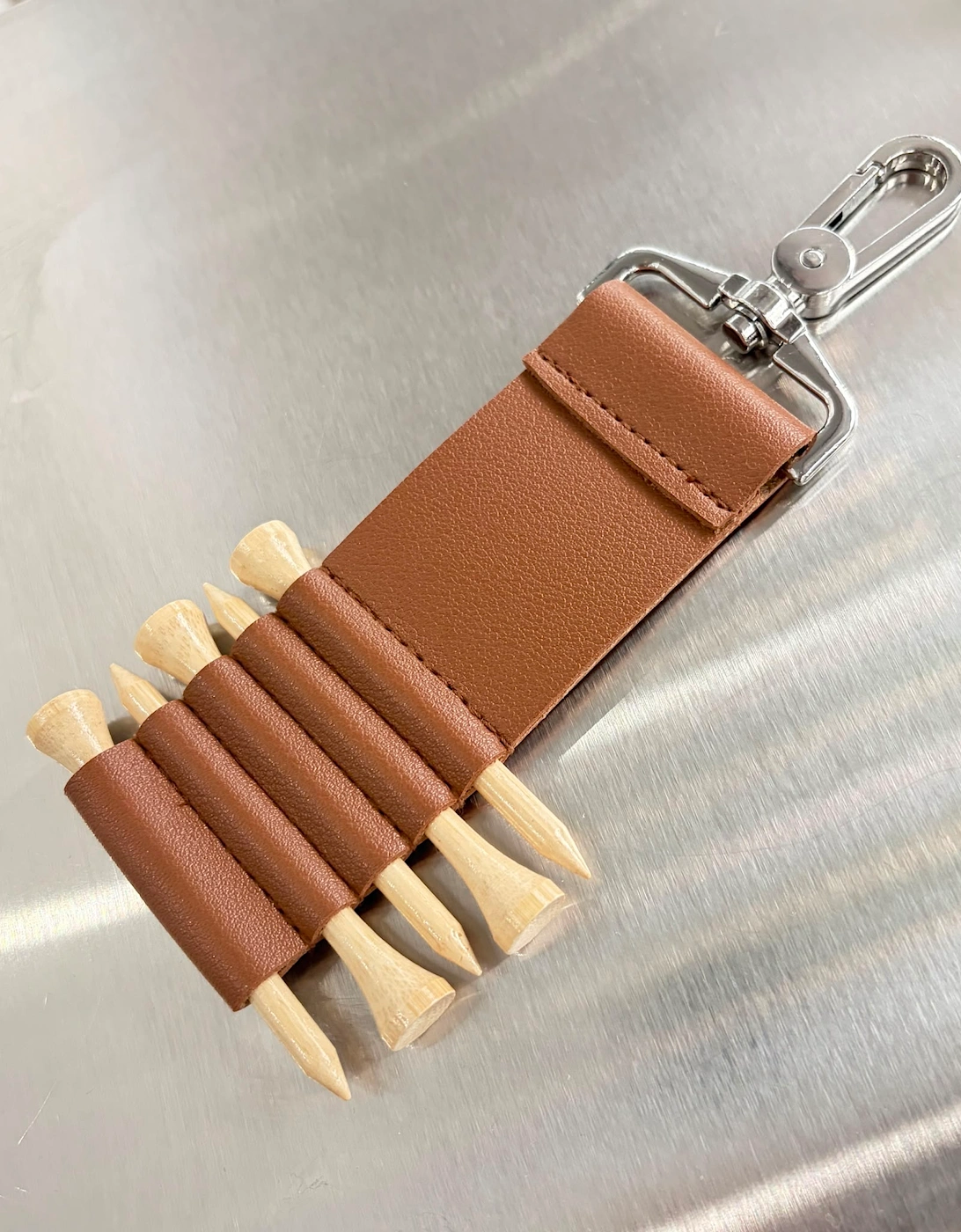 LAB Golf Tee Holder