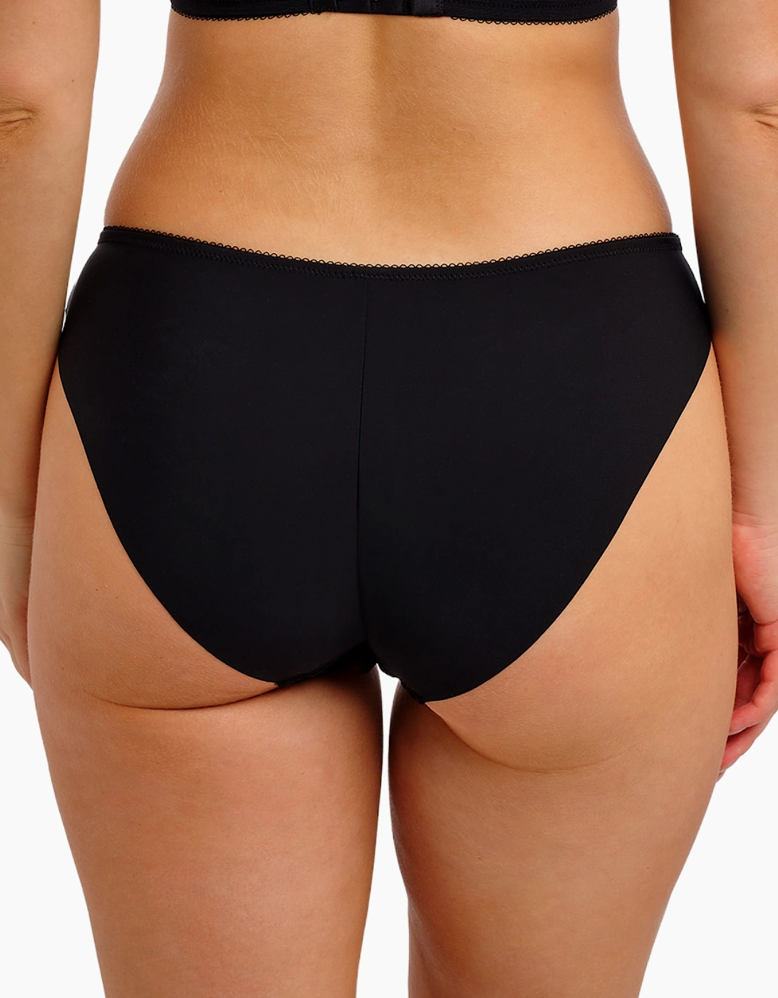 Aa404350 Freya Quinn Brief