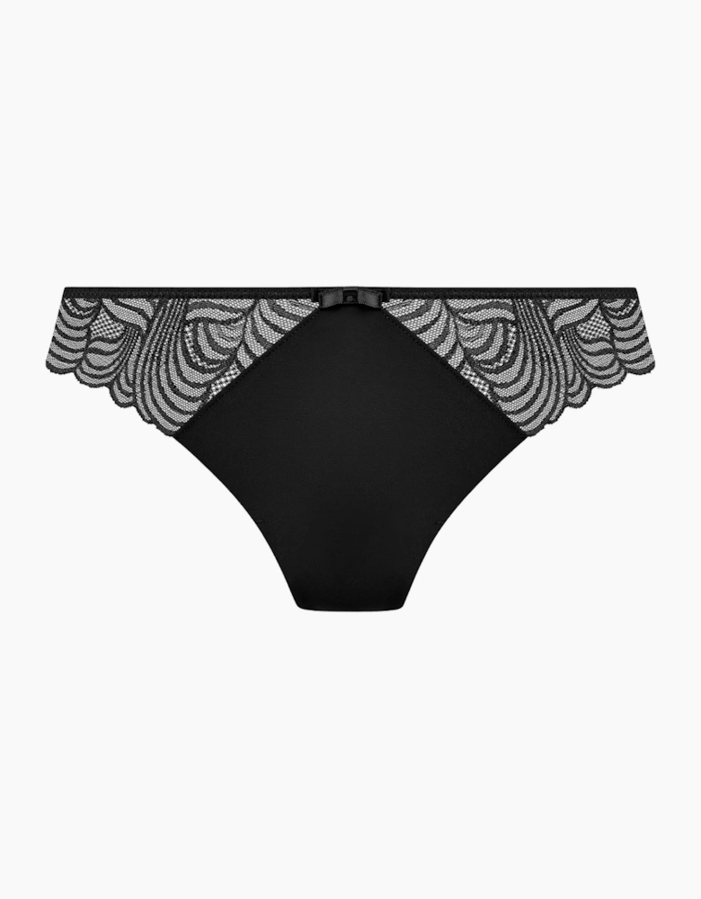 Aa404770 Freya Alanna Thong