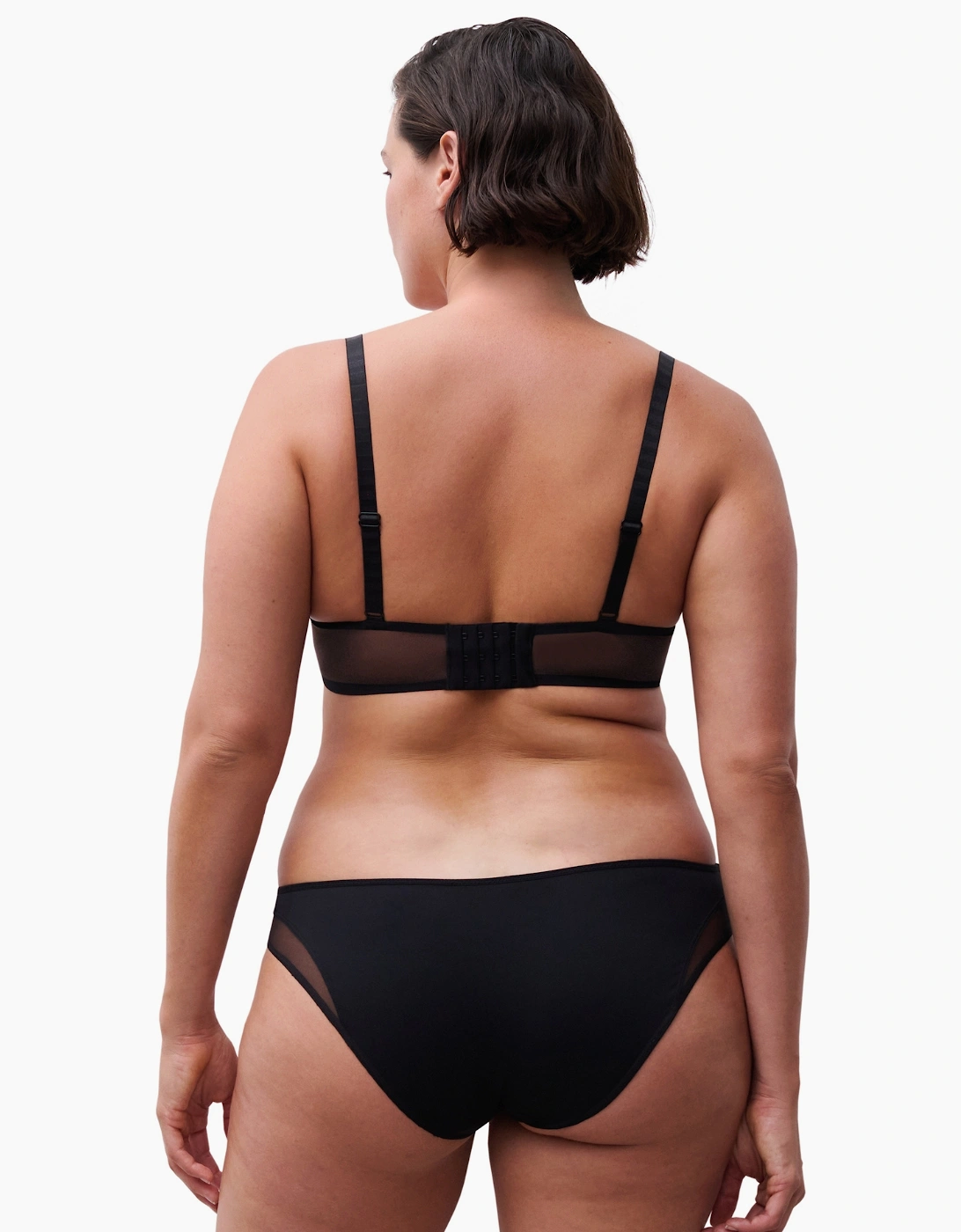 C1aan1 Chantelle Halo Covering Memory Bra