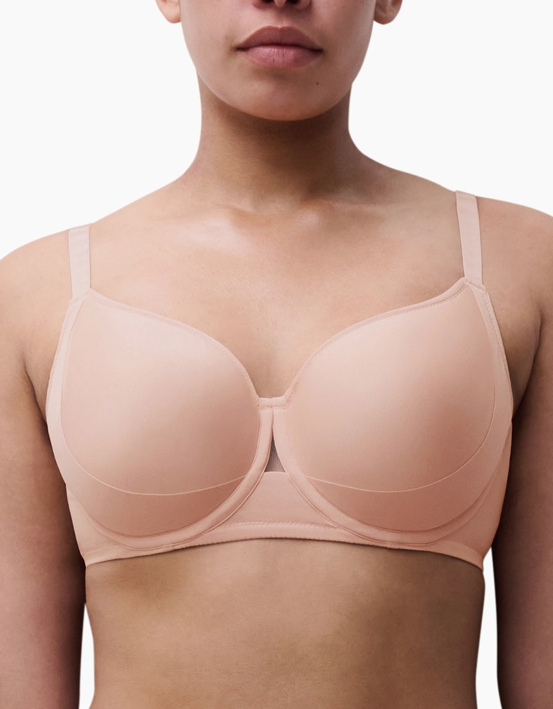 C1aan1 Chantelle Halo Covering Memory Bra